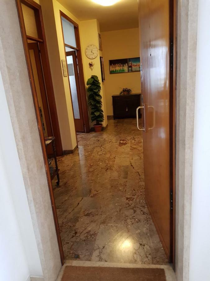 B&B Magica Venezia Mestre Buitenkant foto
